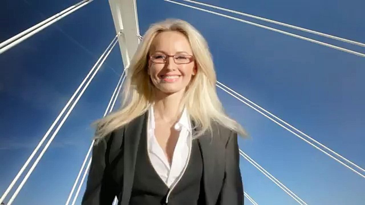 Atol - lunettes, "D-Clip, avec Adriana Karembeu et M Pokora" - janvier 2012