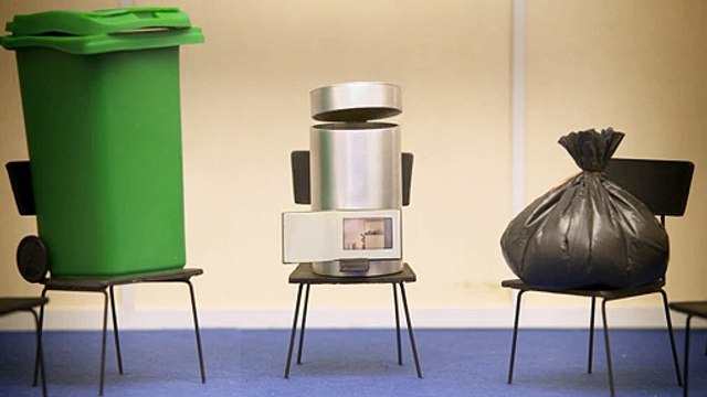 Ailleurs Exactement pour Conseil régional Ile-de-France - organisme public, Poubelles boulimiques anonymes - novembre 2013 - domicile