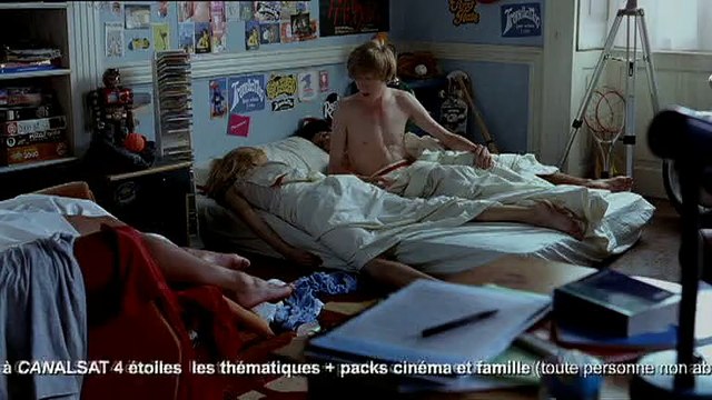 Canalsat - télévision par satellite - octobre 2010 - Canalsat à la demande et Guide des programmes personnalisé , Ado, le péplum