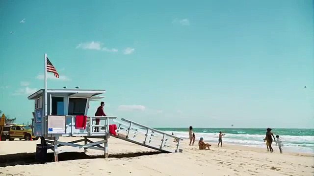 Cummins & Partners Australie pour Specsavers - opticien, «Volleyball, Rescue» - octobre 2014