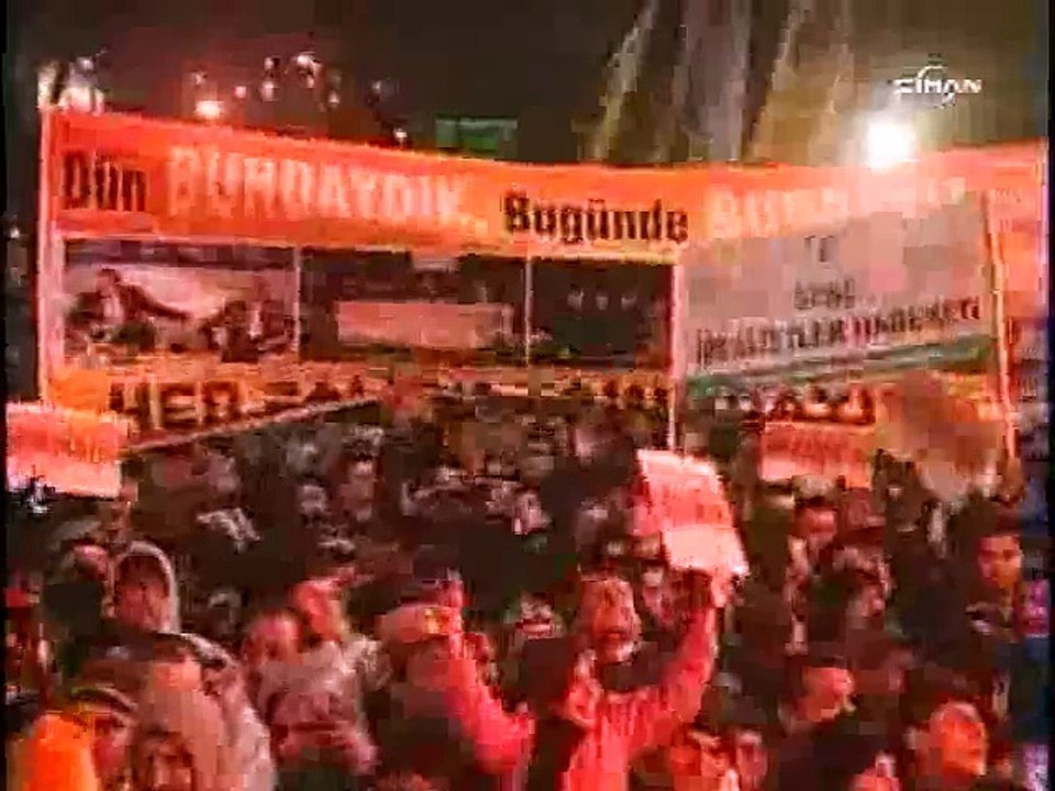 Sultanahmet'te 'One Minute' coşkusu : MAZHAR ALANSON, KILLA HAKAN, SAGOPA KAJMER