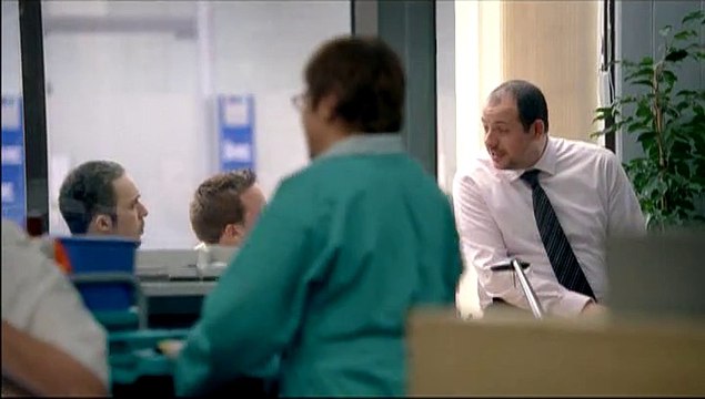 CIC - CIC Mobile - mars 2009 - Parce que le monde bouge , Prenez votre téléphone dans une banque