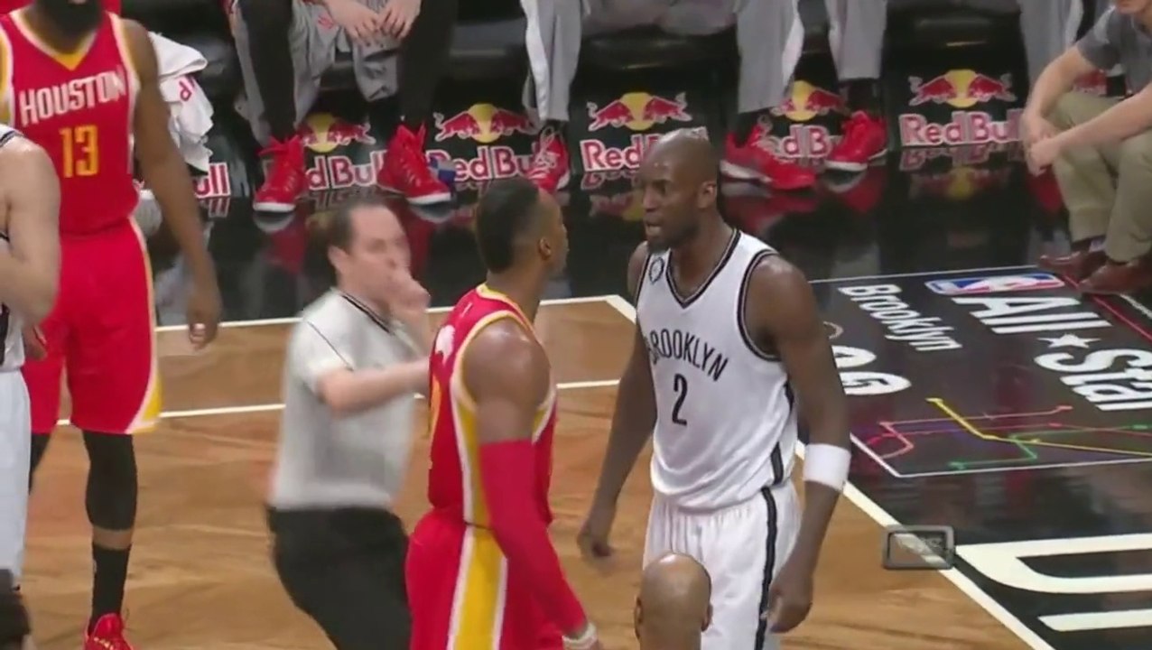 Kevin Garnett fights with Dwight Howard (headbutt)- Houston Rockets at Brooklyn Nets