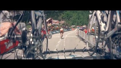 AG2R La Mondiale - assurance - juillet 2010 - "Le contraire de seul au monde", "Dépannage"