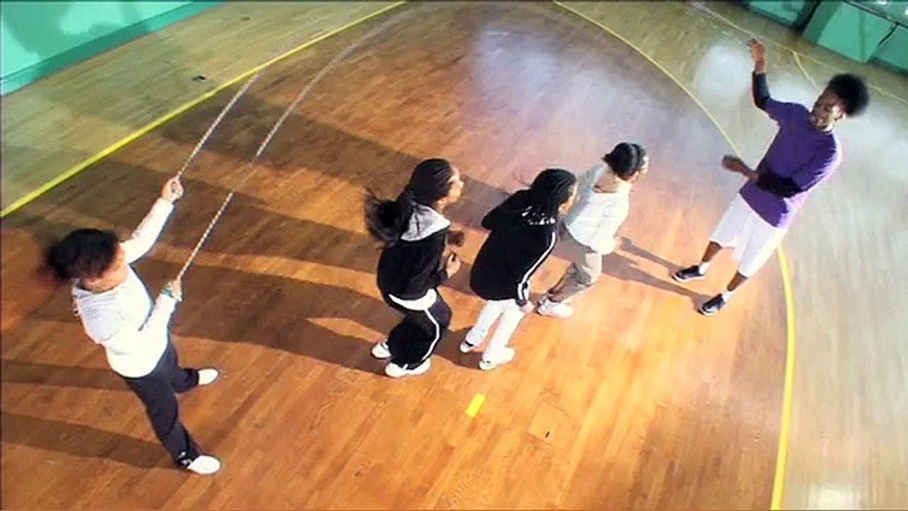 Ania (Association Nationale des Industries Alimentaires) - agroalimentaire - février 2010 - "Trop la pêche", corde à sauter et eau