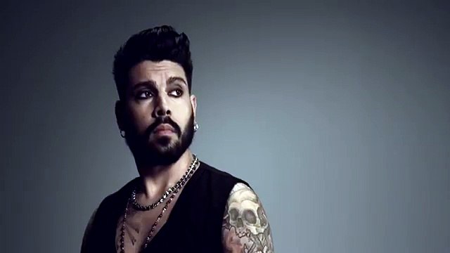 Adopte un mec - site de rencontres AdopteUnMec.com, Diversité - juillet 2012 - tatoué