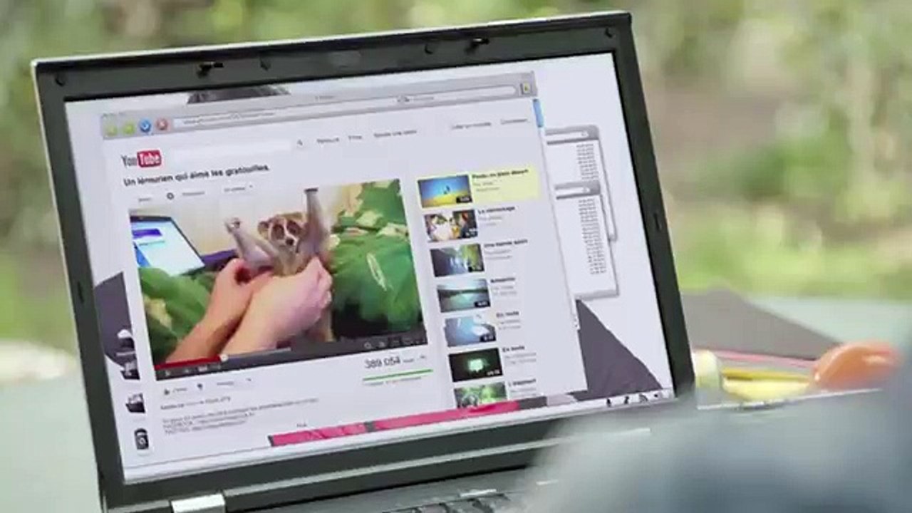 Bouygues Télécom - opérateur téléphonie, télévision, Internet, "Les Dumas" - septembre 2012 - Les Dumas regardent des vidéos