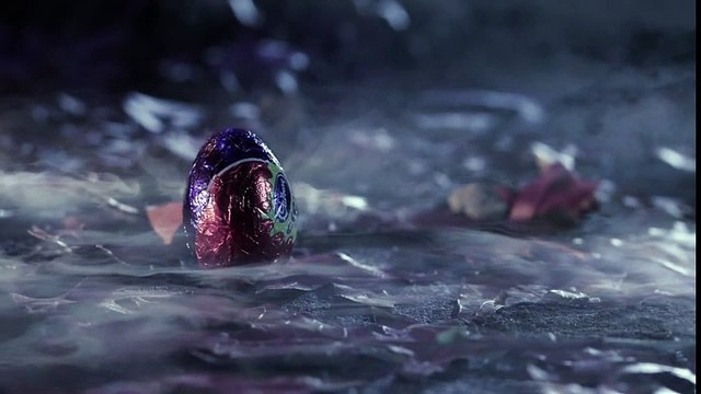 Cadbury (Kraft Canada) - oeufs en chocolat Cadbury Creme Egg, Last stand, They're here - octobre 2012 - They're here