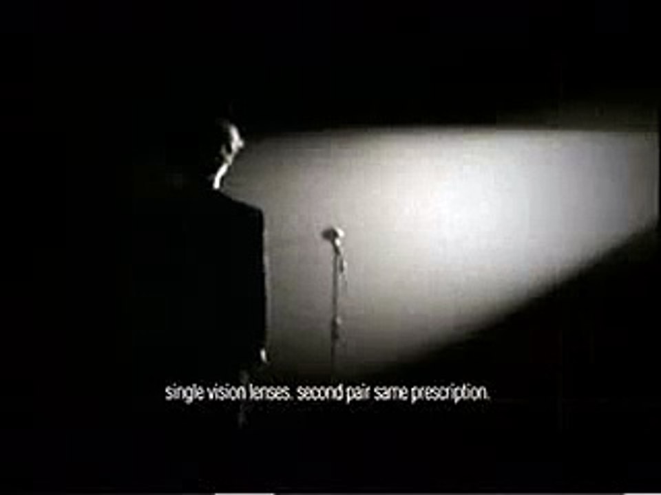 Campaign - Turkeys (pubs ratées) 2008 - décembre 2008 - "Specsavers optician avec Edith Piaf, Je ne regrette rien"