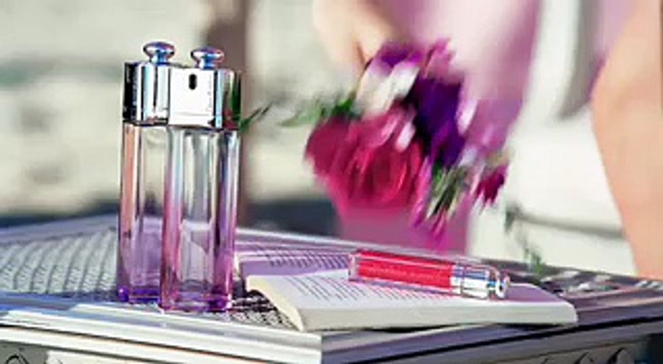 Dior - parfum Dior Addict, "Et Dior créa la femme" - juin 2012