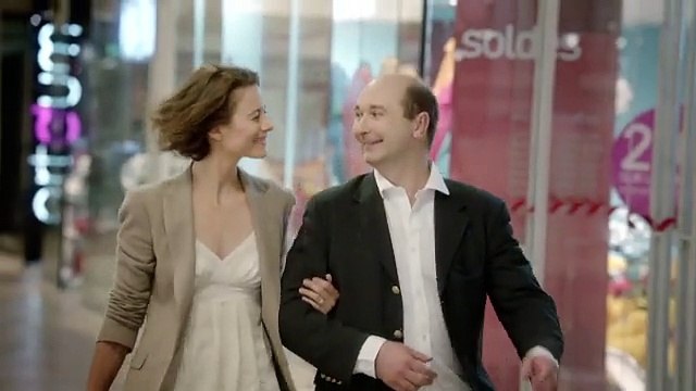 FNAC - produits électroniques et culturels, Fnac reprise, Cougar - septembre 2011 - Entrez avec du vieux. Sortez avec du neuf.