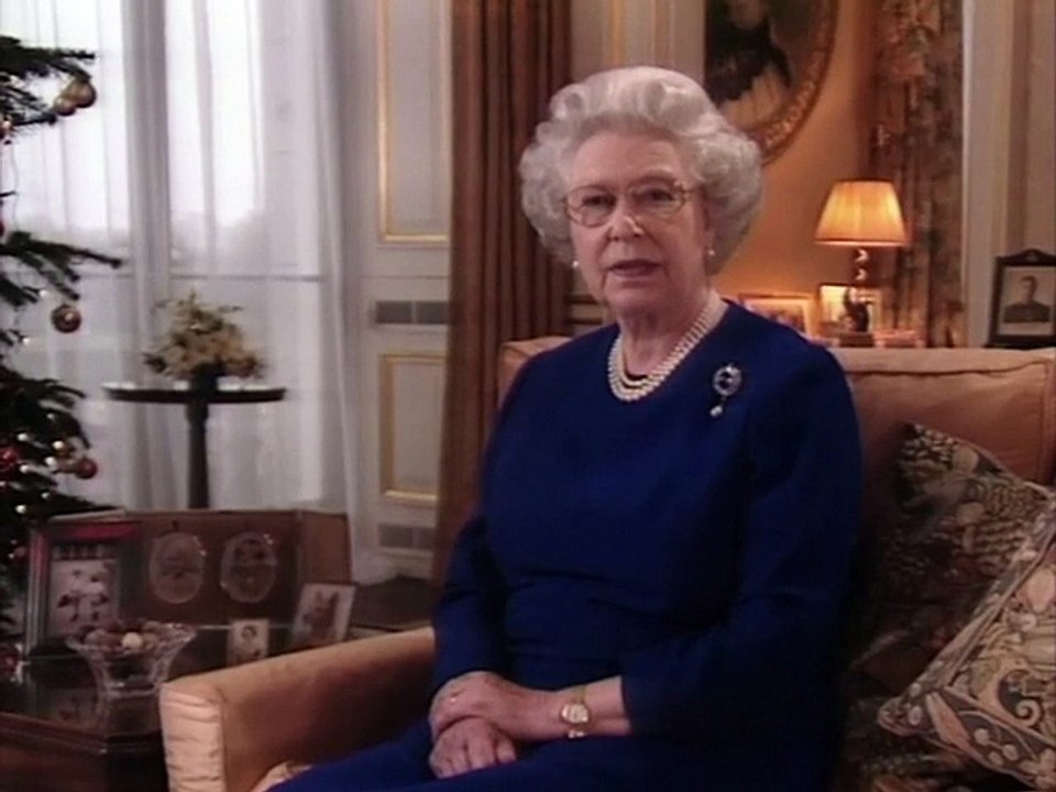 France 24 - chaîne de télévision d'informations - octobre 2010 - "24h d'arabe", Elizabeth II