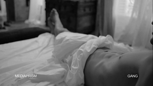 Institut Curie, Vaincre le cancer - lutte contre le cancer du sein - octobre 2010 - Montrez vos seins, avec Zoé Félix