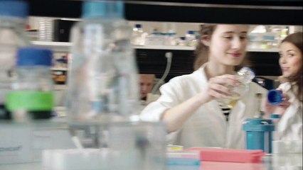 Jean & Montmarin pour Institut Curie - recherche médicale, "Amélie Mauresmo" - décembre 2013