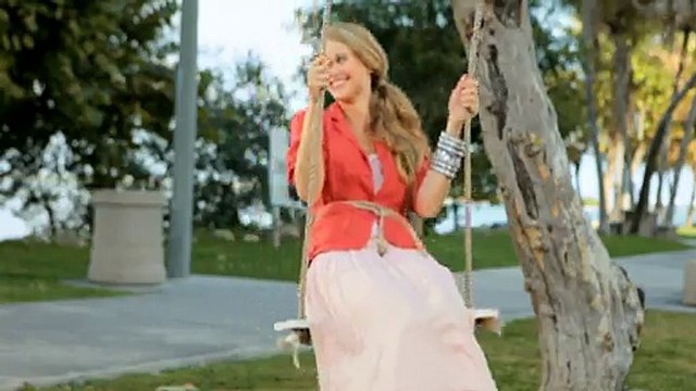 La Redoute - vêtements et accessoires - mars 2011 - Nouveau catalogue Printemps , Tout est permis , Aérien