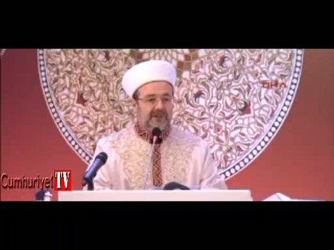 Diyanet İşleri Başkanı Görmez, Davutoğlu'nun da katıldığı yürüyüşü eleştirdi