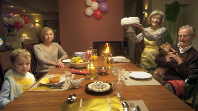 Intersport - vêtements et matériel pour le sport, Le sport commence ici - novembre 2011 - Polo