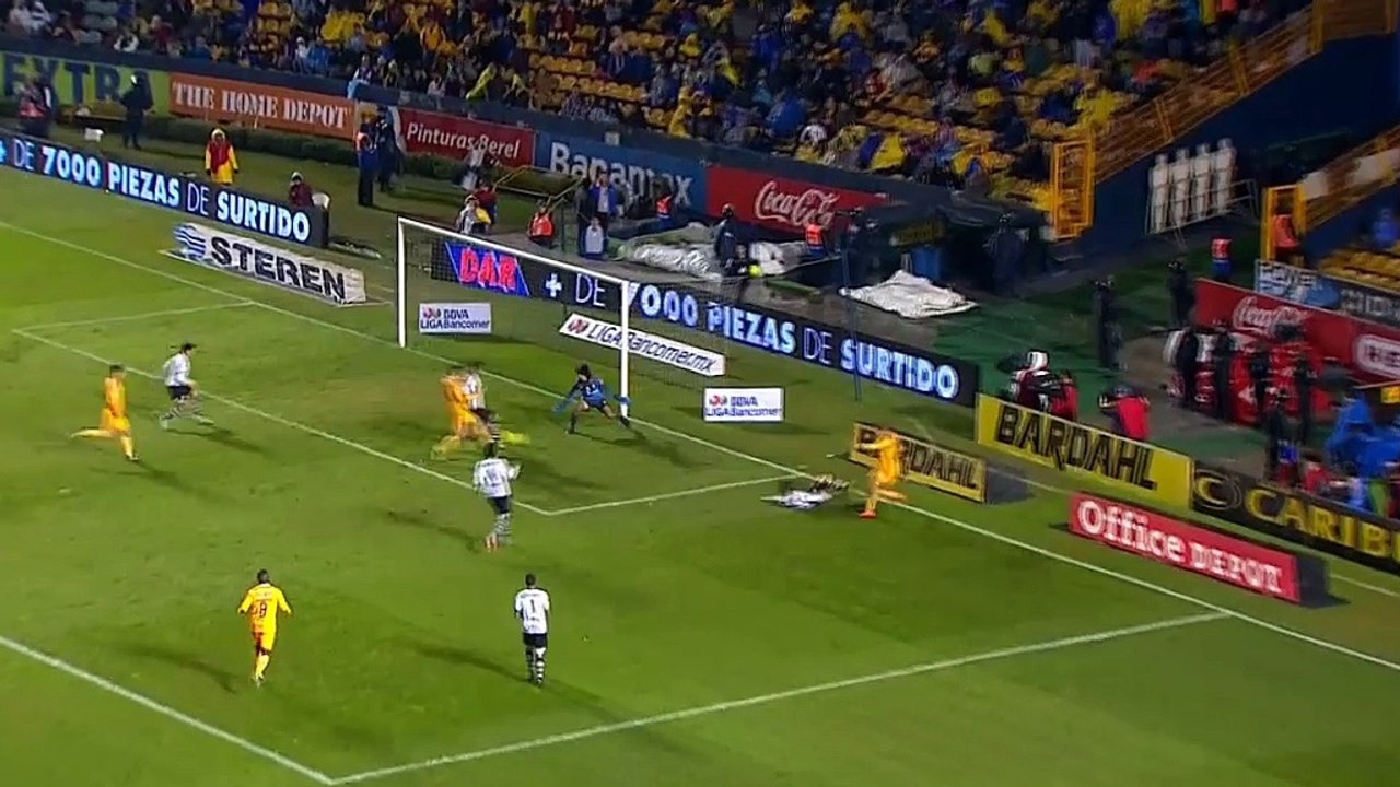 Liga MX: Aus zwei Metern! Castillio wie Gomez