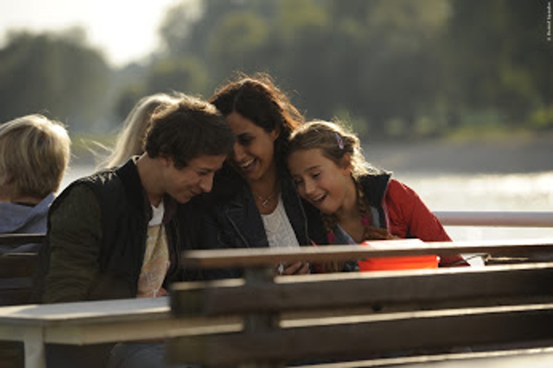 Von Glücklichen Schafen Trailer (Deutsch)