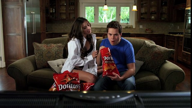 Doritos (PepsiCo) - chips apéritives, Play-by-play - février 2012