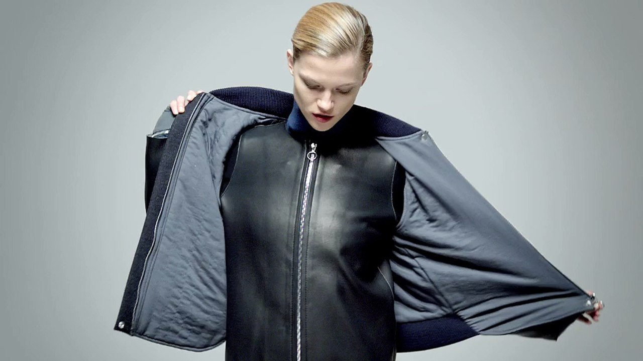 Lacoste - vêtements et accessoires, "Unconventional Chic, Collection automne-hiver 2012-2013" - septembre 2012 - blonde