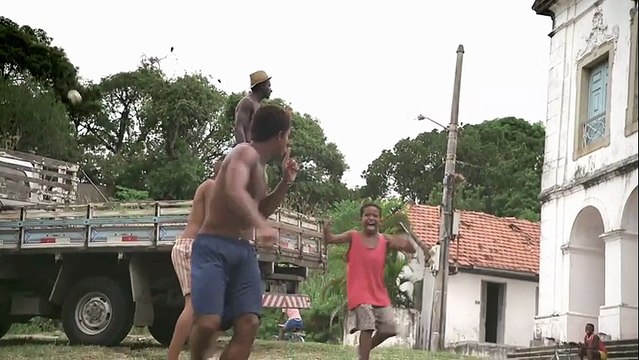 DDB Chicago pour McDonald's - restauration rapide, «Gol !» - juin 2014