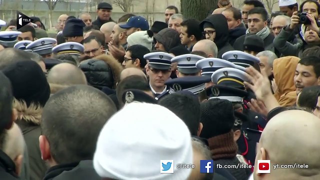 Dernier hommage à Ahmed Merabet au cimetière de Bobigny