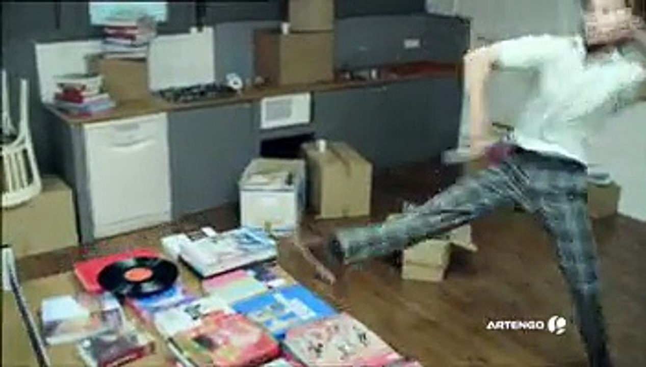 Decathlon, Artengo - kit de ping-pong, Set Artengo Roll'Net - décembre 2009 - "Changement de terrain", "Jouez enfin n'importe comment."