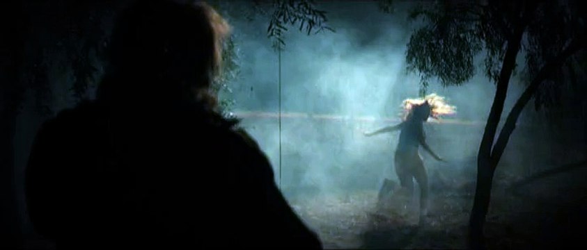 Free - fournisseur d'accès Internet, téléphone, télévision - janvier 2011 - Freebox Révolution , M. Easy , Tronçonneuse 30s