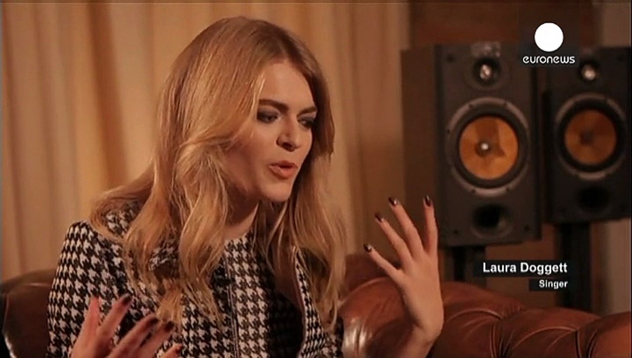 Laura Doggett presenta su primer disco este año