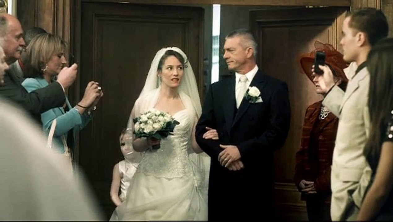 Ikea - meubles, matelas Sultan - mai 2010 - "Réveillez-vous", "Le mariage"