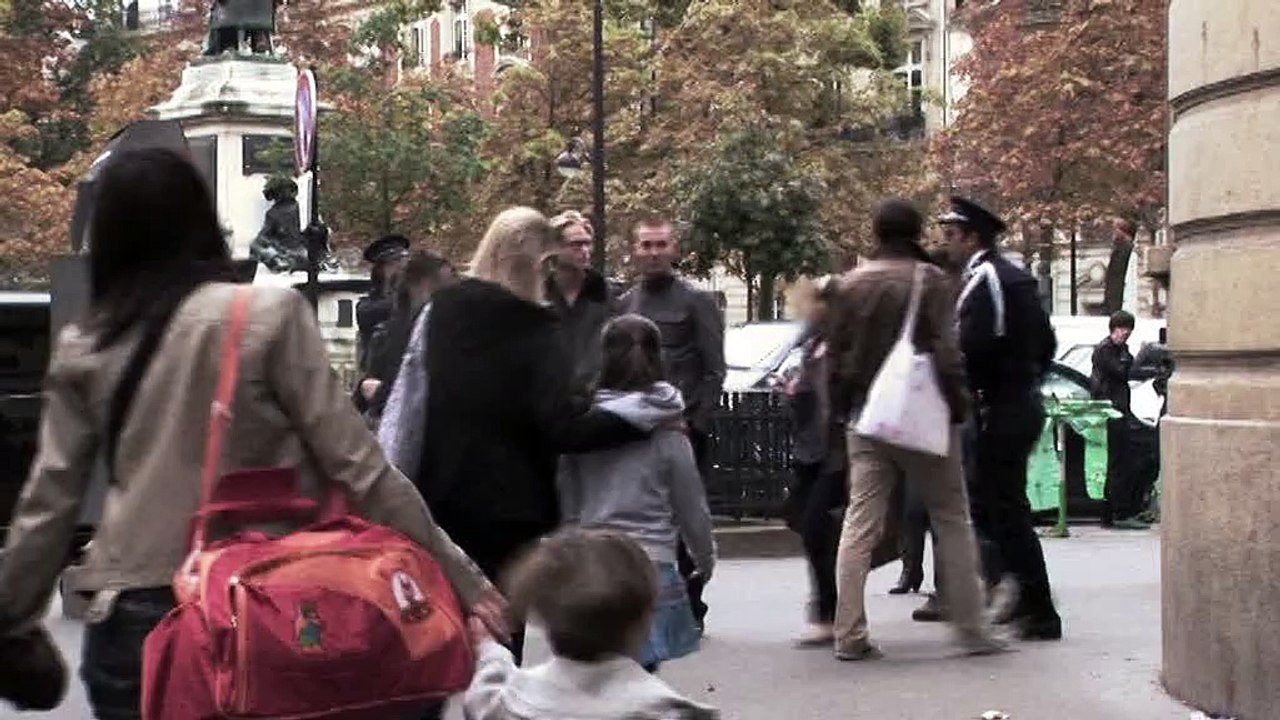 La Redoute - vêtements et accessoires - octobre 2010 - "Police nationale du style", mecs blonds, la redoute