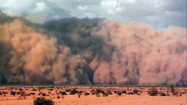 DDB Paris pour National Geographic - chaîne de télévision, «Reality vs Fiction, Rien n'est aussi fort que la réalité.» - mai 2013 - tempête