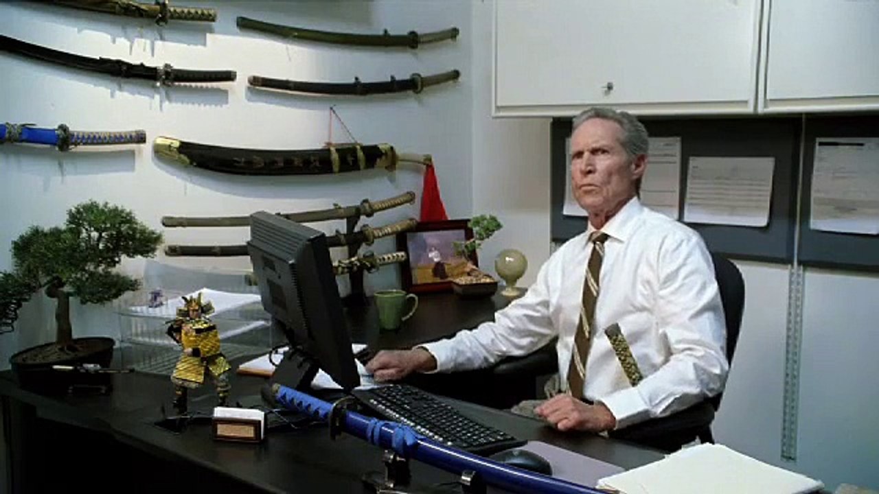 Land Rover - voiture Land Rover LR4 - mai 2011 - "You'll feel safe inside", "Sword collector"