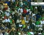 Abdul Razzaq 112 Salim Elahi 135 vs South Africa 2002