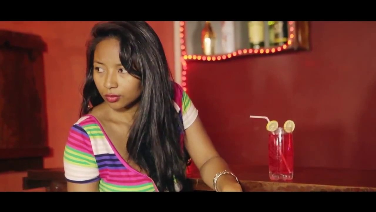 THEO RAKOTOVAO (MIKEA)   -  Mivoleza  (gasy HD - malagasy)