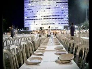 Latet - association de lutte contre la pauvreté - 2010 - "Empty Tables (tables vides)"