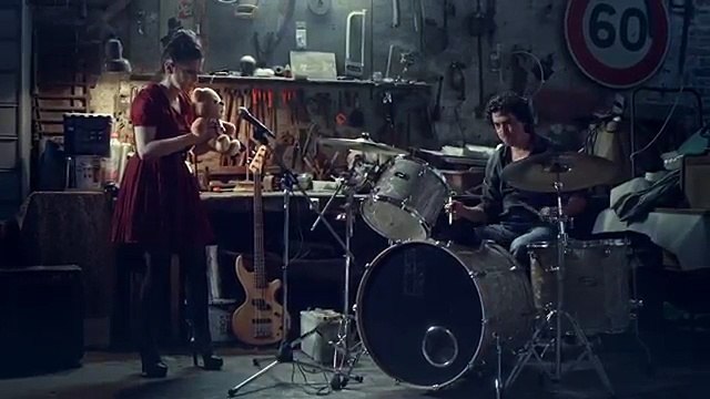 Les Gaulois pour Jemini - ours en peluche Grumly, «Joue du Grumly, grumly.fr» - octobre 2014 - drumgrum