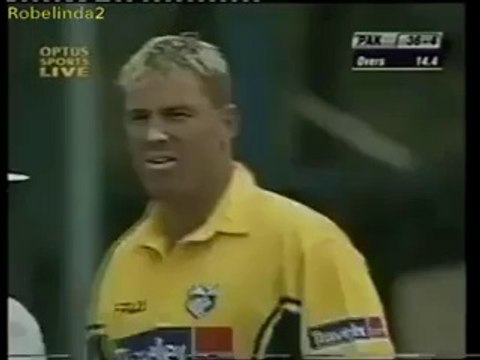 Young Misbah-ul-Haq hits two HUGE SIXES to Shane Warne