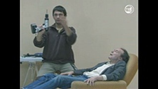 Médecins du Monde - organisme humanitaire, Bricomédication - octobre 2011 - Carie