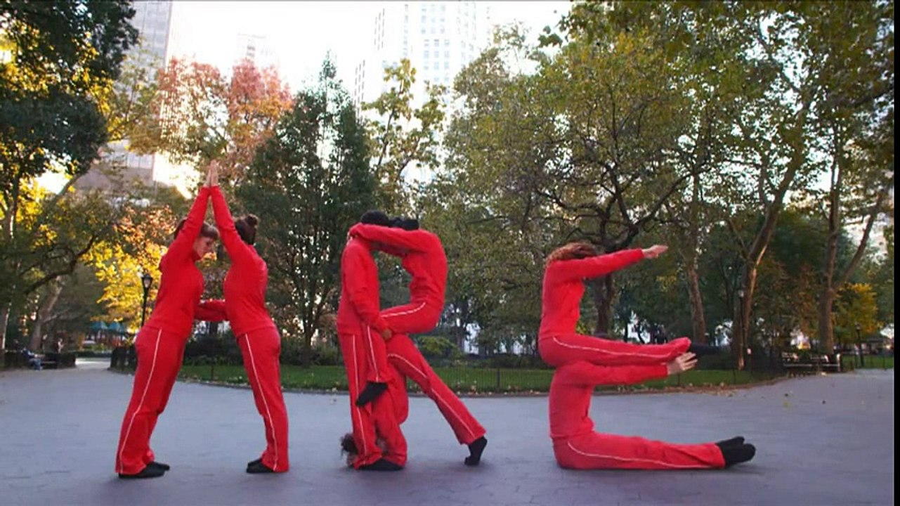 Microsoft Windows - téléphone portable Windows Phone, "NYC Mash-up video, Put people first" - novembre 2011