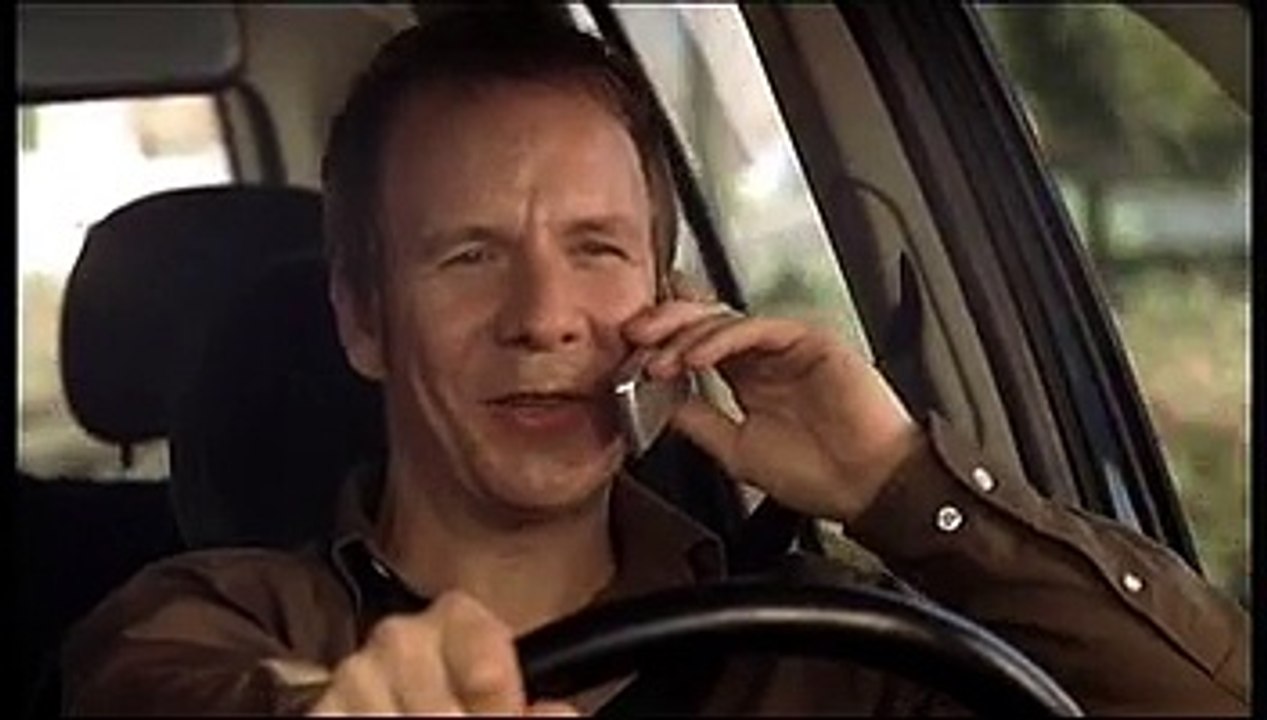 Min. du développement durable, DSCR - téléphone au volant "Le scoop" - nov. 2008 - "Sécurité routière, tous responsables."