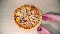Comment voler un bout de pizza sans que personne ne s'en rende compte ?
