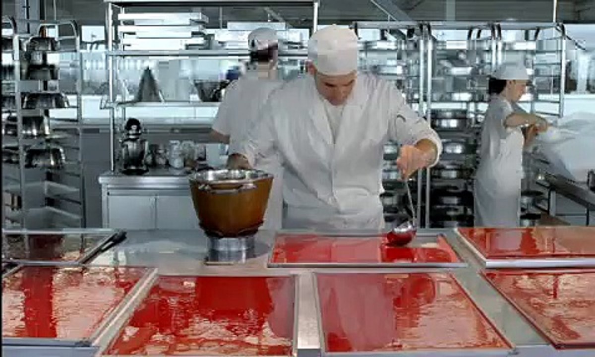 L'Artisanat (Fonds National de Promotion et de Communication de l'Artisanat) - métiers de l'artisanat - septembre 2009 - "Le mobile" bis