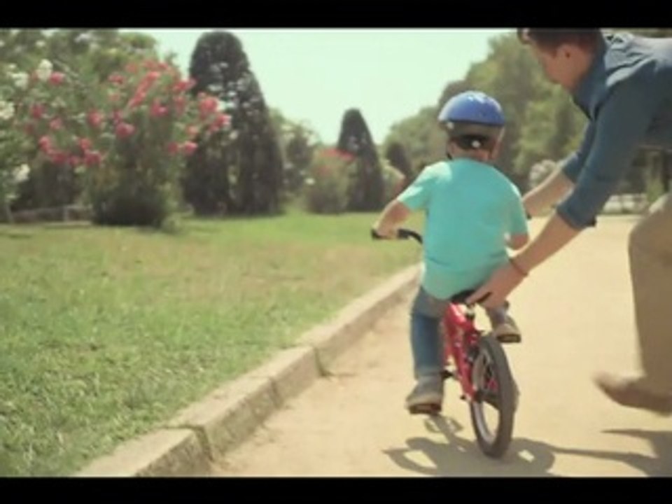 Lola Madrid pour Seat (Volkswagen) - voiture Seat Leon, «To the right» - octobre 2014