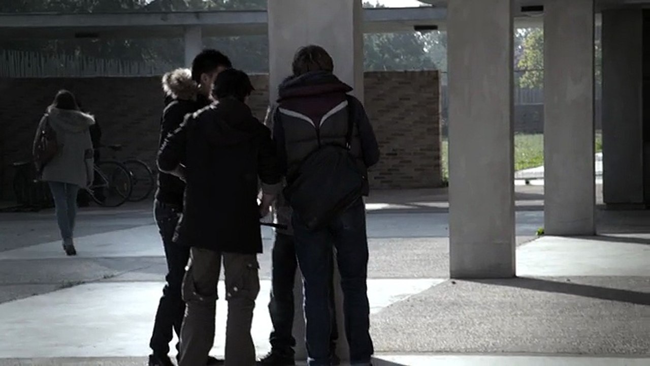 Ministère de l'éducation nationale - institution gouvernementale, "Agir contre le harcèlement" - janvier 2012 - teaser