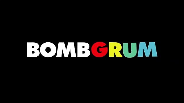 Les Gaulois pour Jemini - ours en peluche Grumly, «Joue du Grumly, grumly.fr» - octobre 2014 - bombgrum