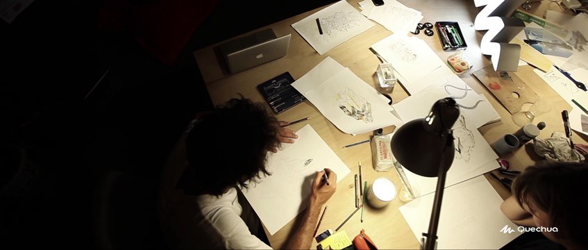 Quechua - vêtements et matériel de sport, «Hiking on the Moon by Quechua» - 2014