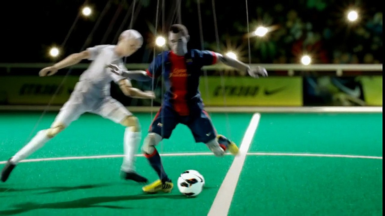 Nike - vêtements et accessoires de sport, "Take control" - août 2012 - Andres Iniesta