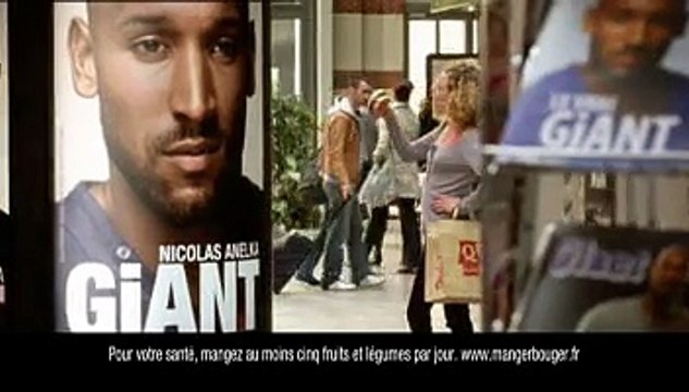 Quick - restauration rapide - juin 2010 - Giant Max , avec Nicolas Anelka